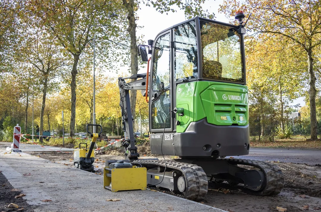 E25.4 als powerbank-web